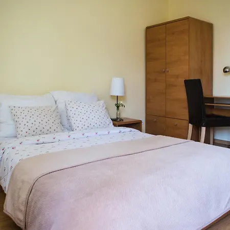 Jeziorki 71 Bed & Breakfast *