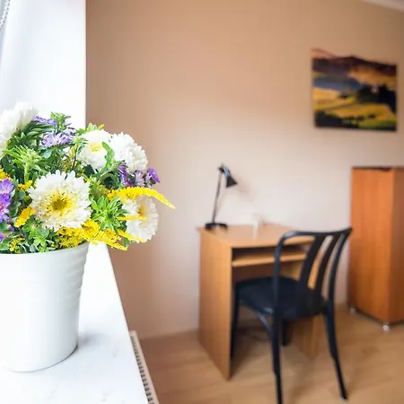 Bed & Breakfast Jeziorki 71 *