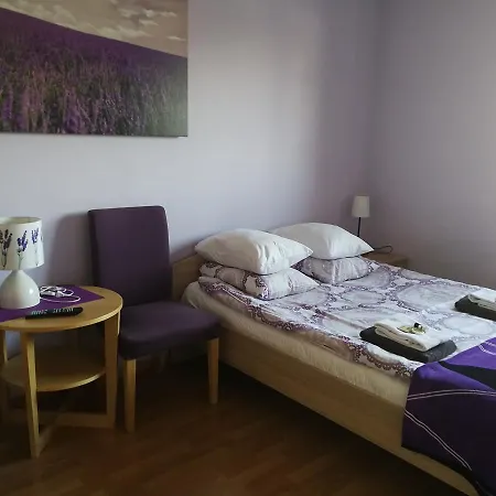 Jeziorki 3*