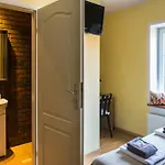 Jeziorki 3*