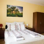 Jeziorki Bed and Breakfast 3*