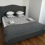 Jeziorki 3*