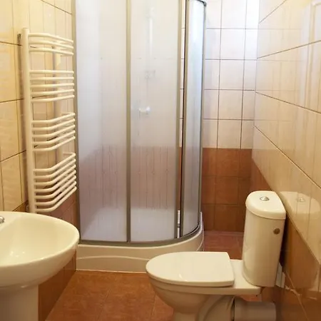 Jeziorki 3* Varsovie