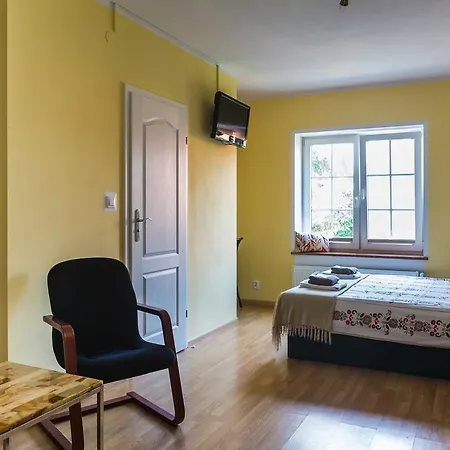 Oda ve Kahvaltı Jeziorki 71 Varşova