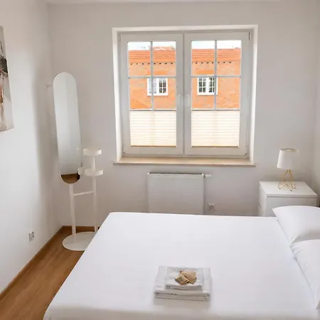 Bed & Breakfast Jeziorki 3*