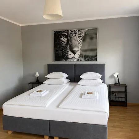 Bed & Breakfast Jeziorki 3*
