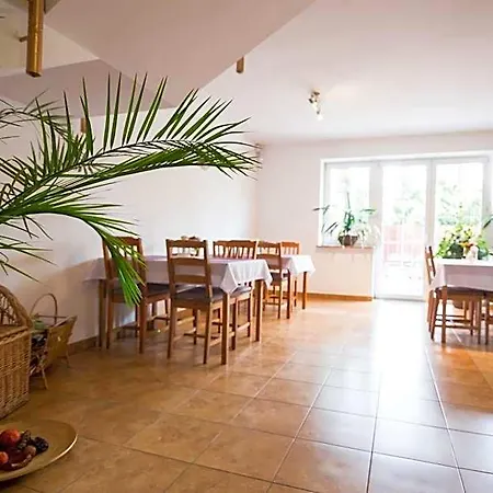 Jeziorki Bed & Breakfast 3*