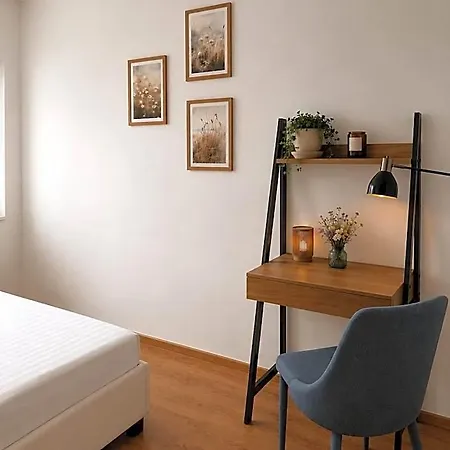 Jeziorki 3*