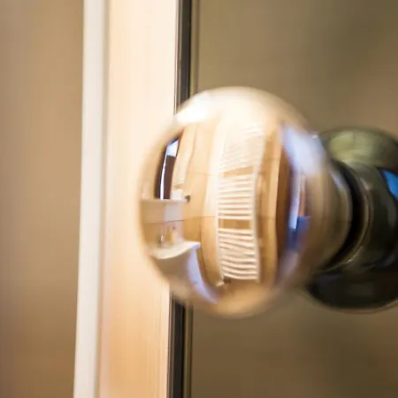 فندق مبيت وإفطار Jeziorki 71 وارسو