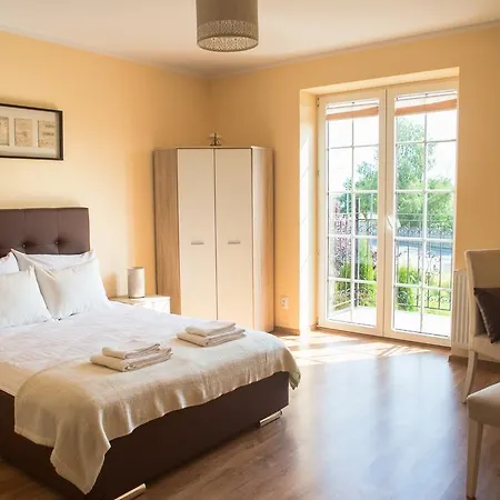 Jeziorki 71 3* وارسو